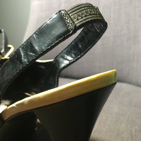 TAHARI leather Claudia shoes , size 8.5 M - Picture 7 of 9